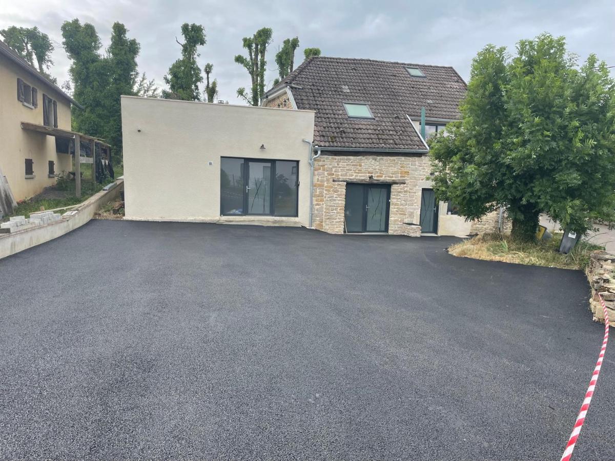 Studio Loft Du Lac Avec Terrasse Avec Vue Sur Le Lac Et La Motte Apartment Vaivre-et-Montoille Exterior photo